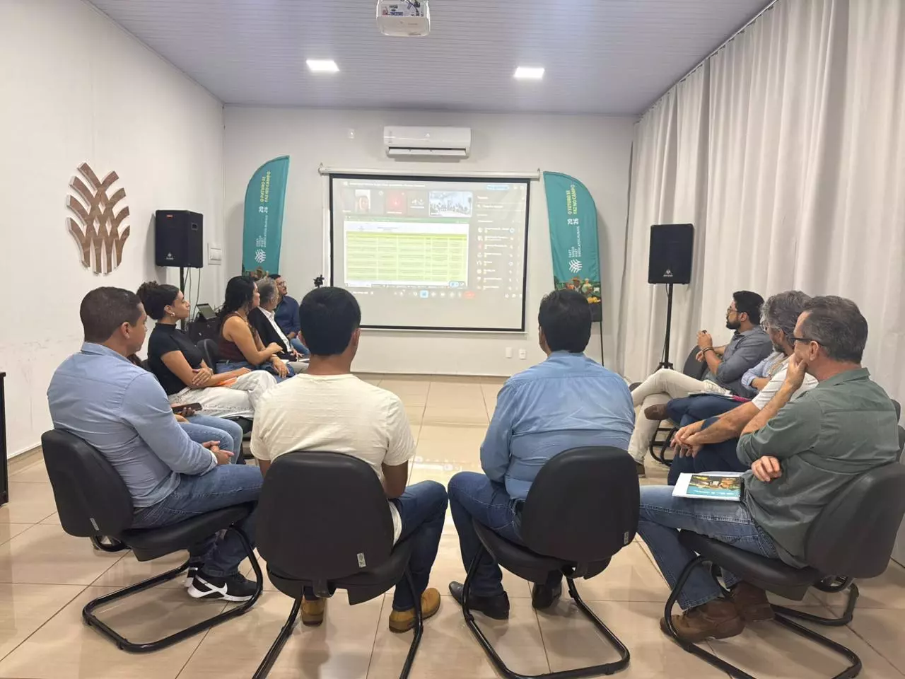 CÂMARA DO LEITE ][ FAET sedia reunião da Câmara Setorial do Leite em Palmas